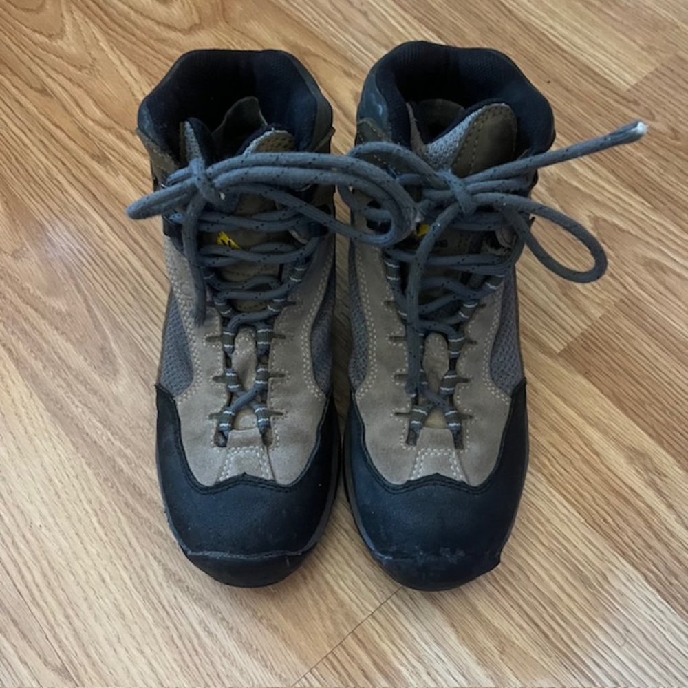 Vasque Gore-Tex 7433 Vibram Lace Up  Hiking Trail Boots Size Womens 8M Mens 6.5